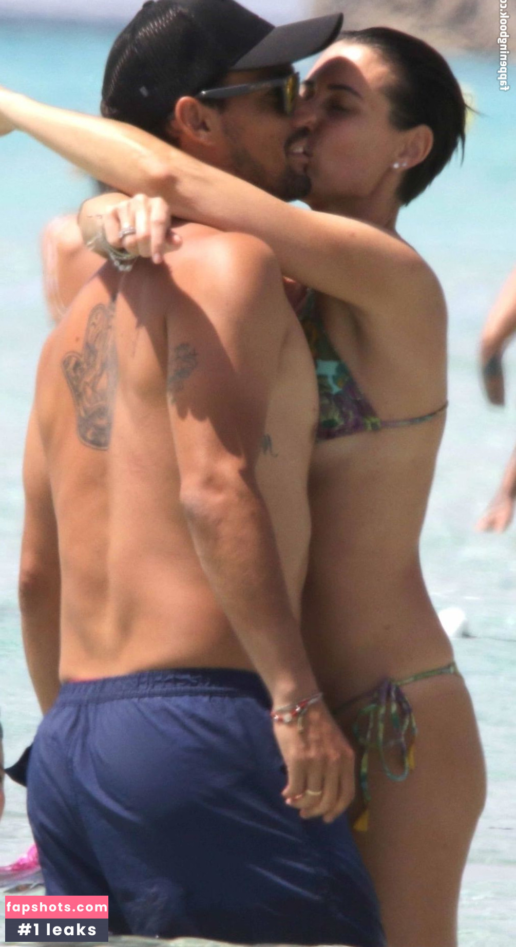 Flavia Pennetta Nude Leaks OnlyFans Photos #12 - LeakJerk