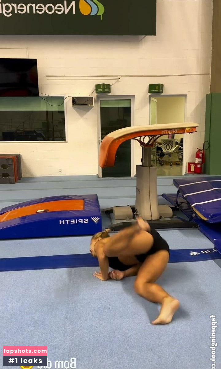 Flávia Saraiva gallery photo #28