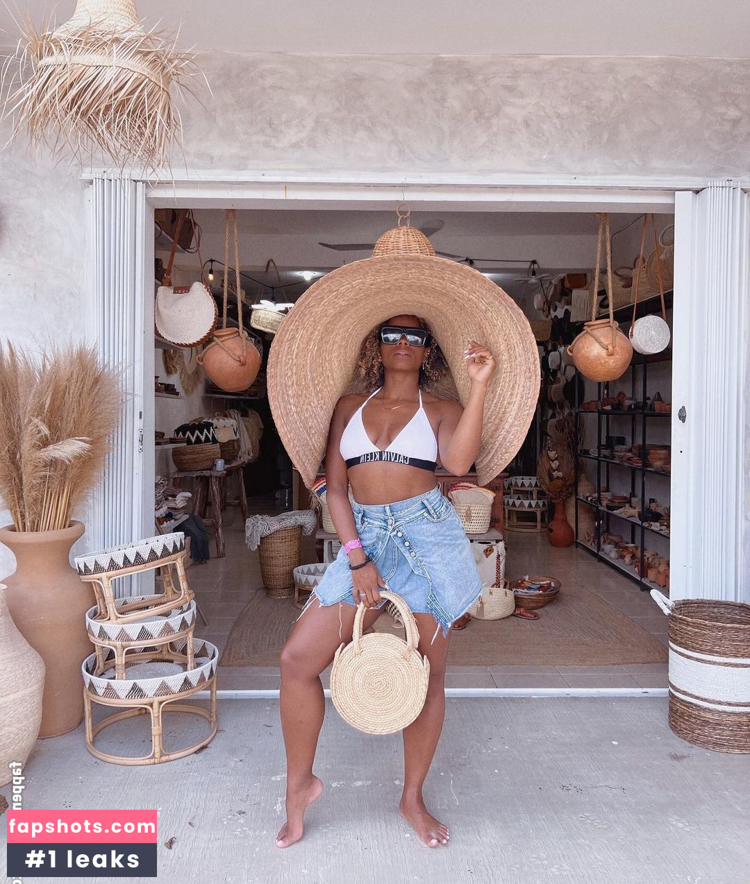 Fleur East gallery photo #58