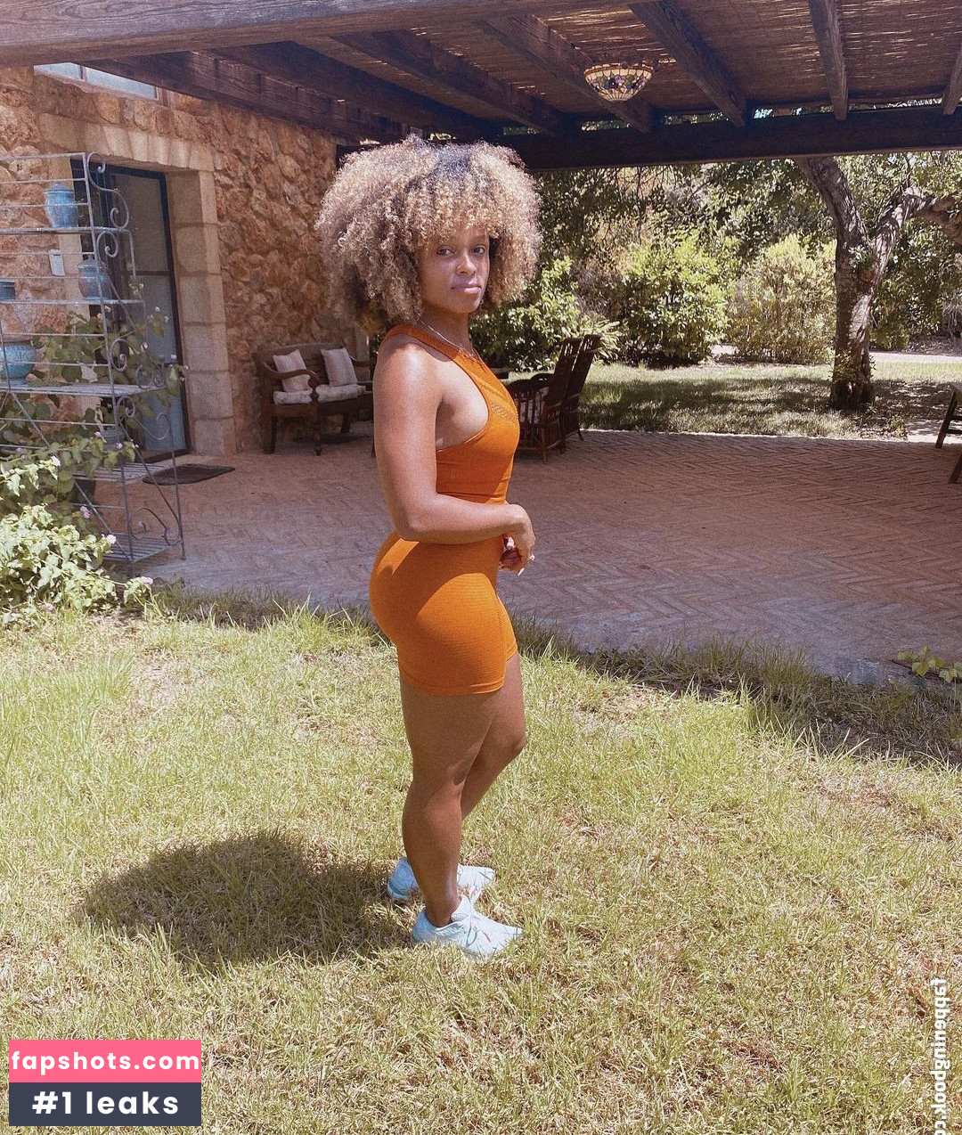 Fleur East gallery photo #71