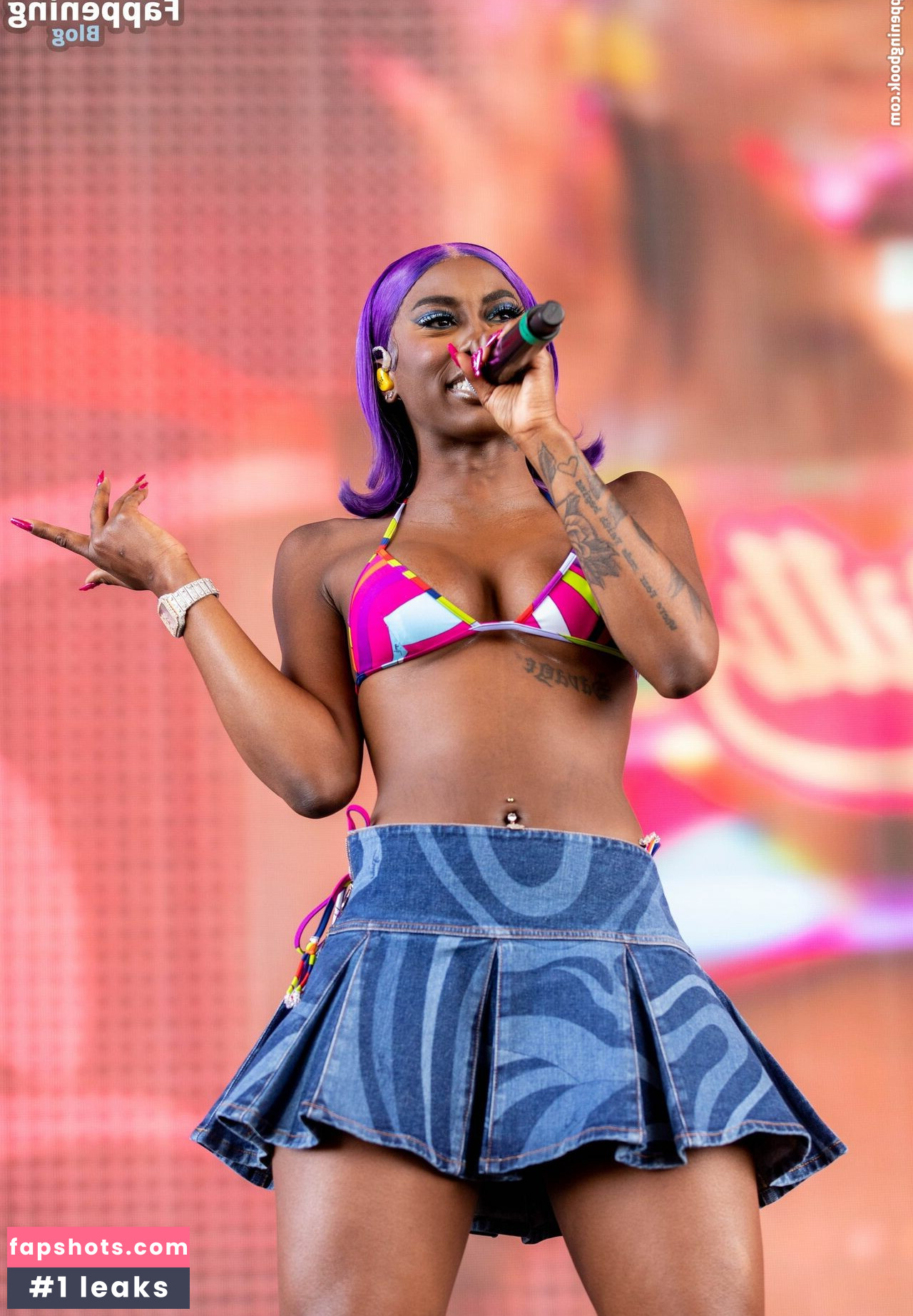 Flo Milli gallery photo #32