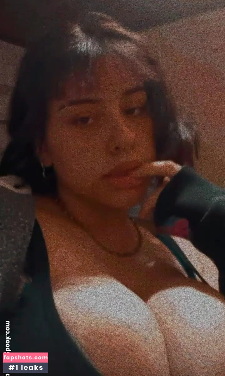 Flor Ortiz gallery photo #14