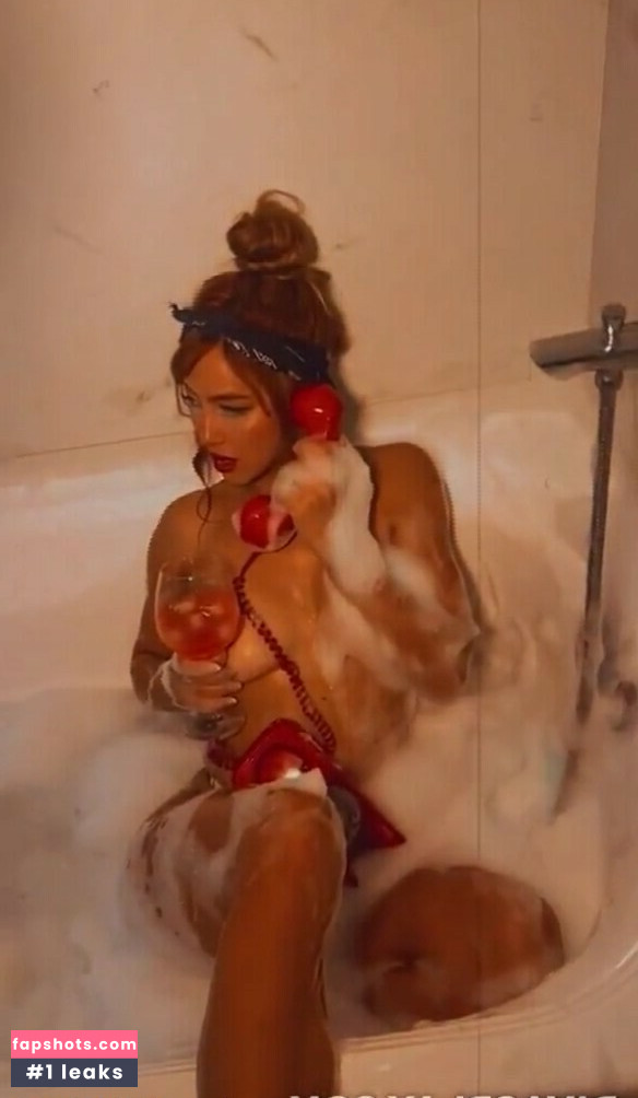 Flor Vigna gallery photo #51