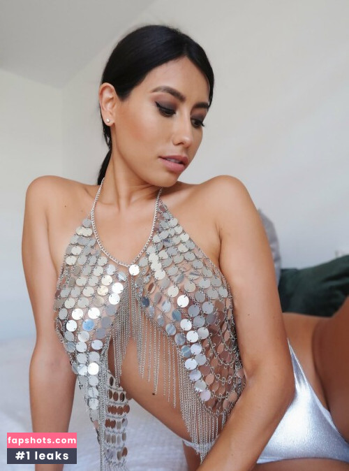 Flora Bella Nude Leaks OnlyFans - Fapshots