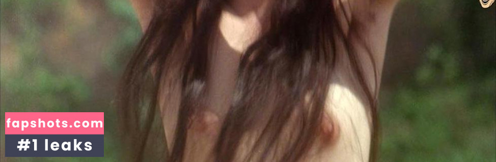 Flora Cheung gallery photo #13