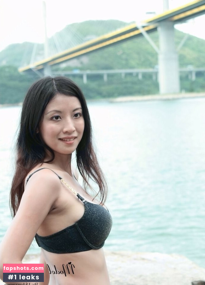 Flora Cheung gallery photo #4