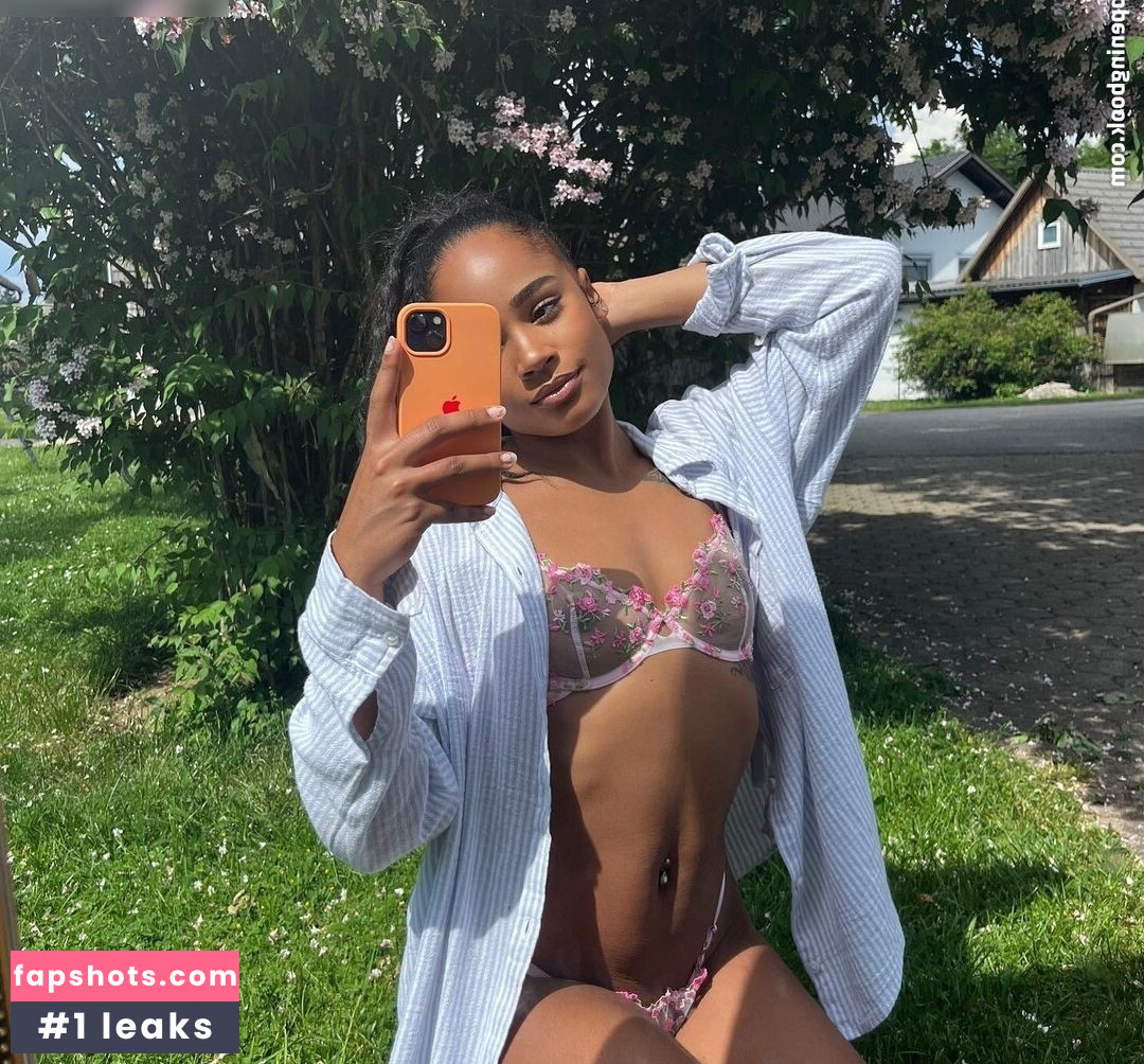 Flora Farrell Nude Leaks OnlyFans Photos #14 - Fapshots