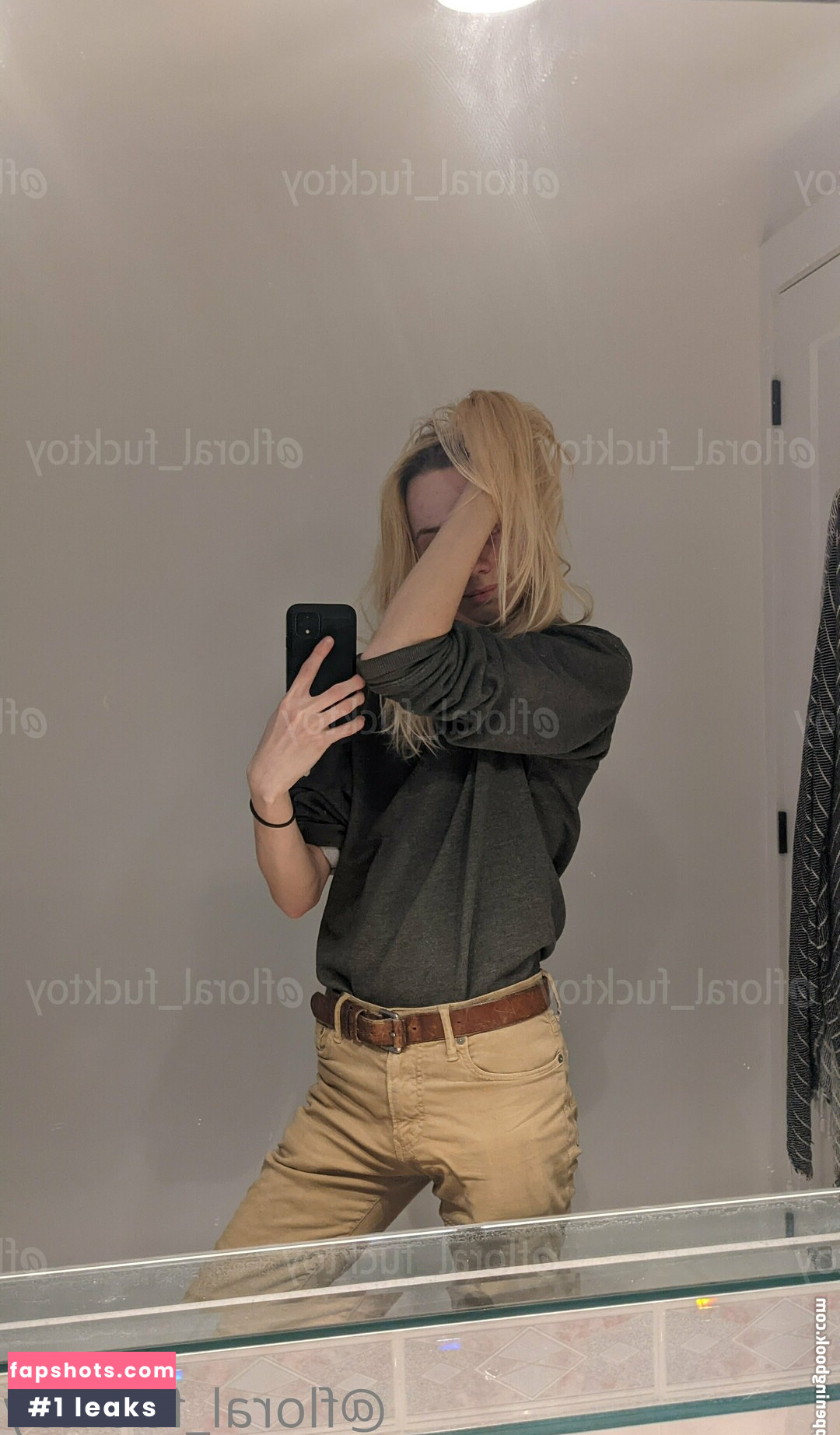 floral_fucktoy nude babe gallery