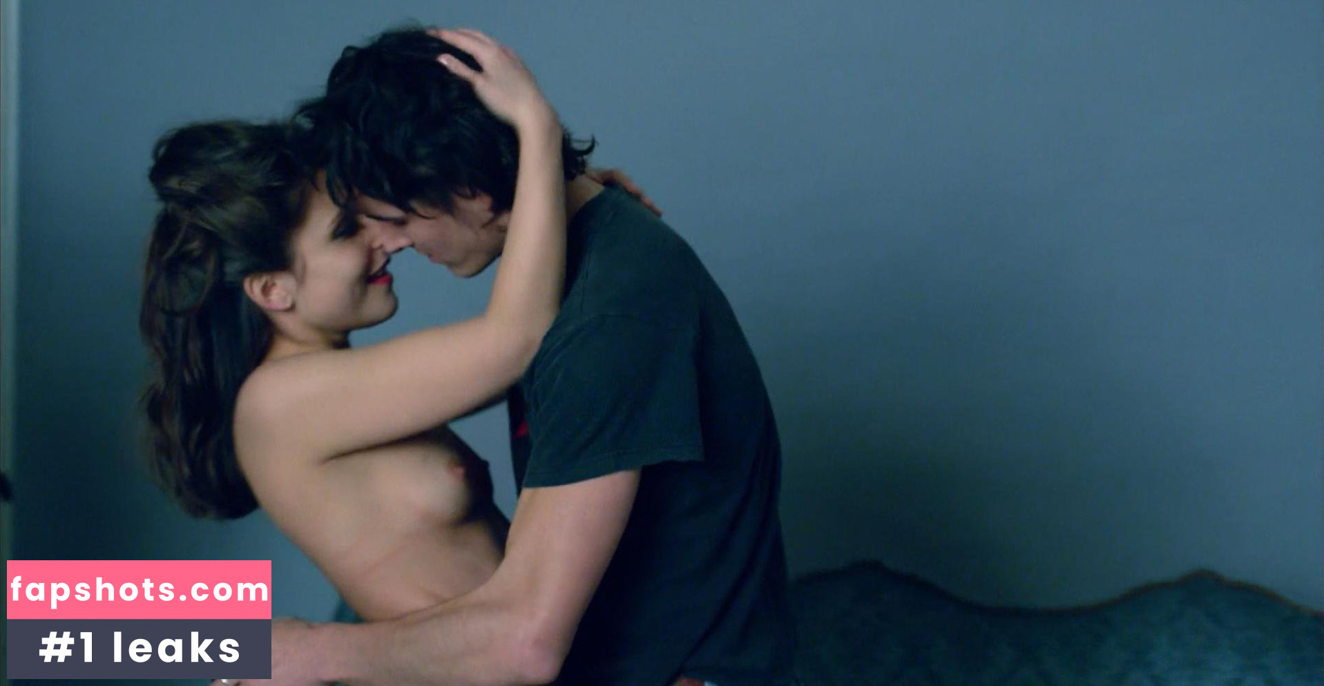 Flore Bonaventura gallery photo #2