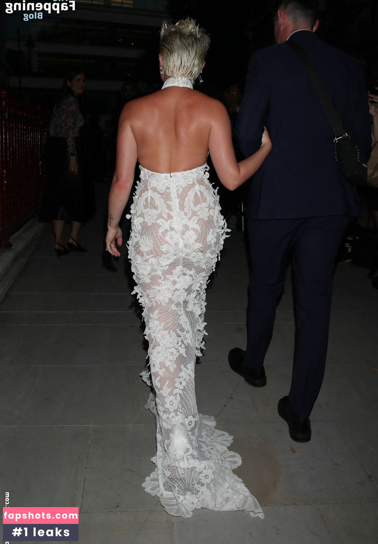 Florence Pugh Nahé úniky fotek pouze od fanoušků #315 - Fapshots