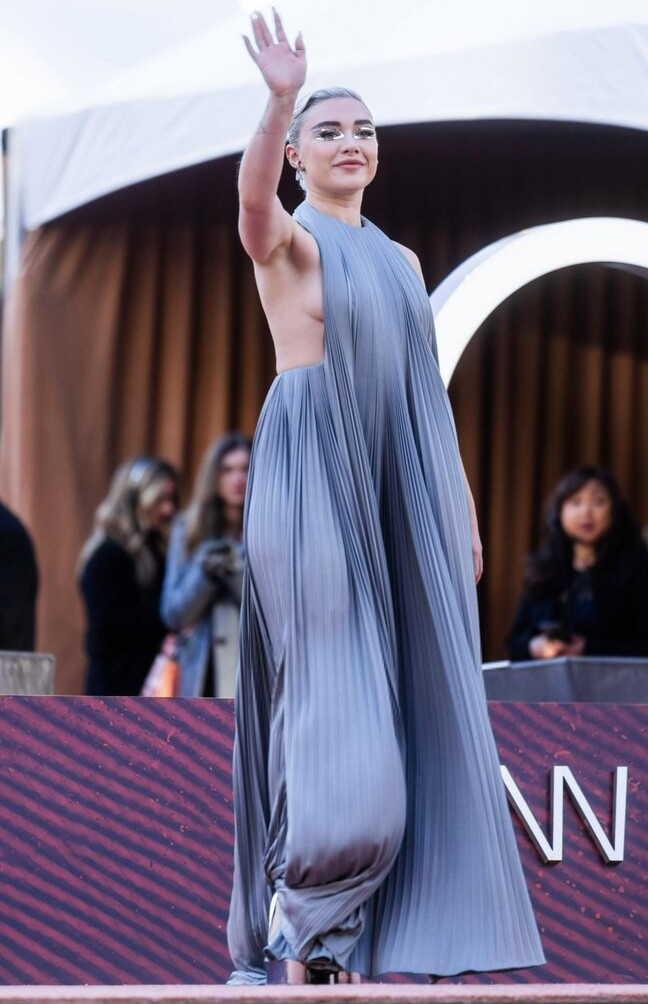 florence-pugh gallery photo #637