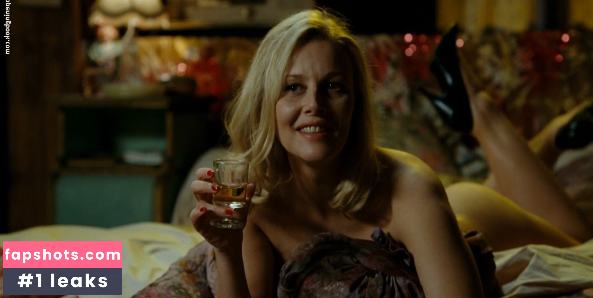 Florence Thomassin gallery photo #27