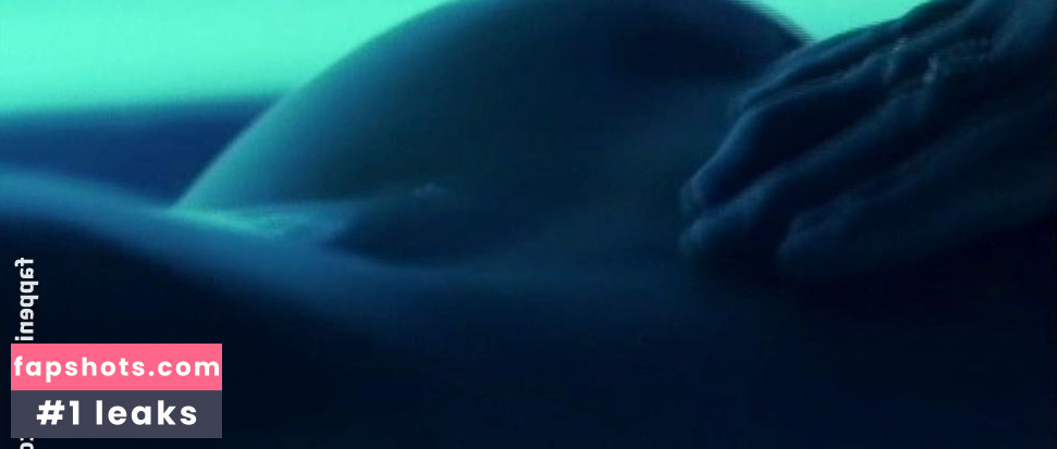 Florence Thomassin gallery photo #32