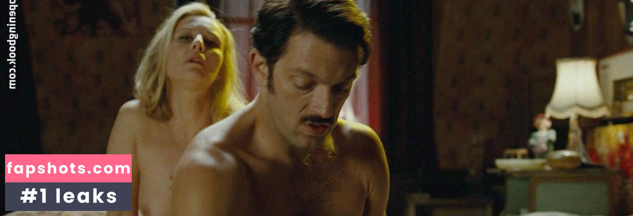 Florence Thomassin gallery photo #35