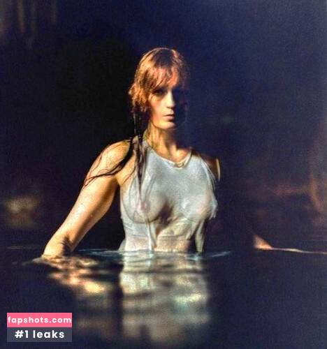 Florence Welch gallery photo #10