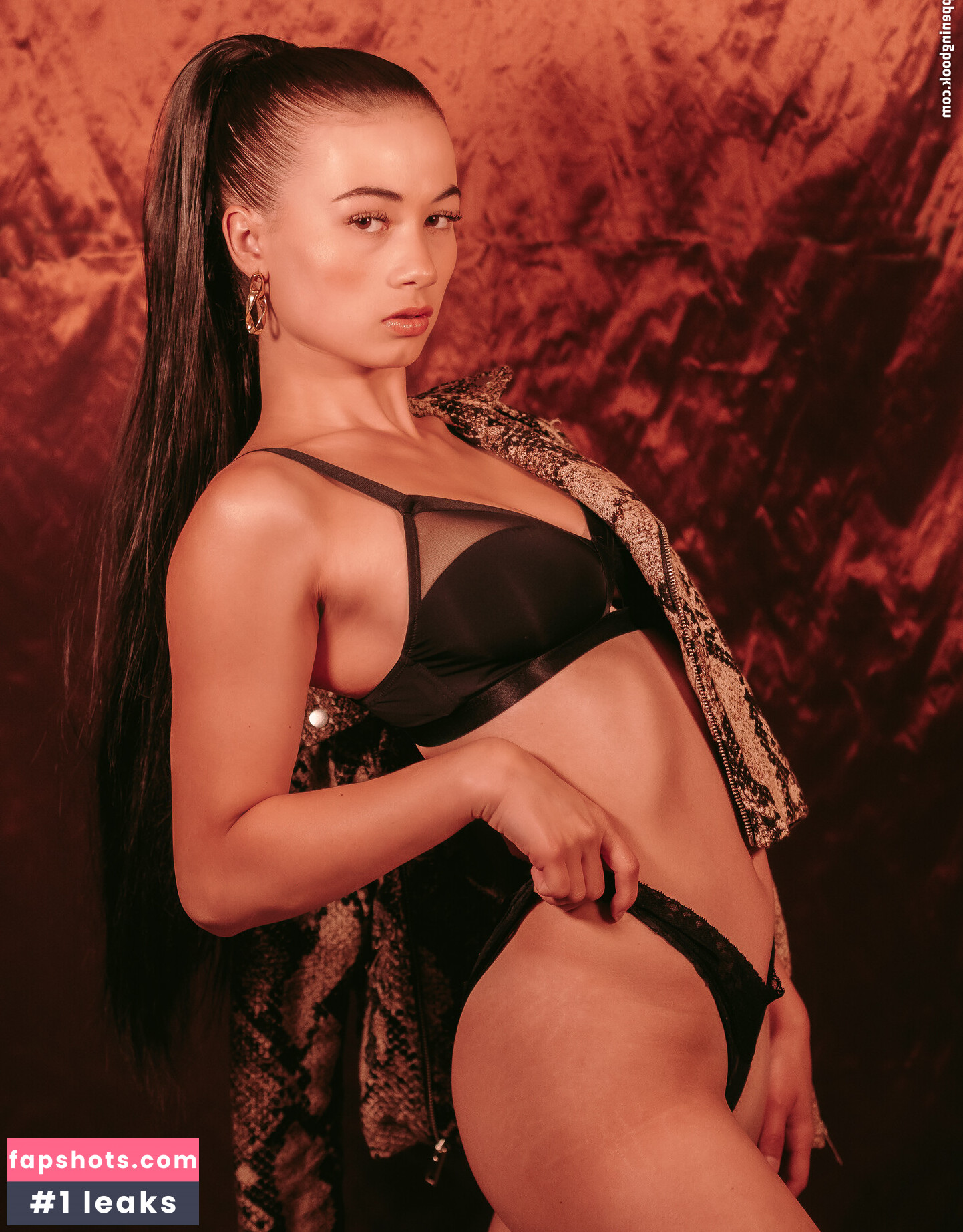 Florine Mazoyer gallery photo #20