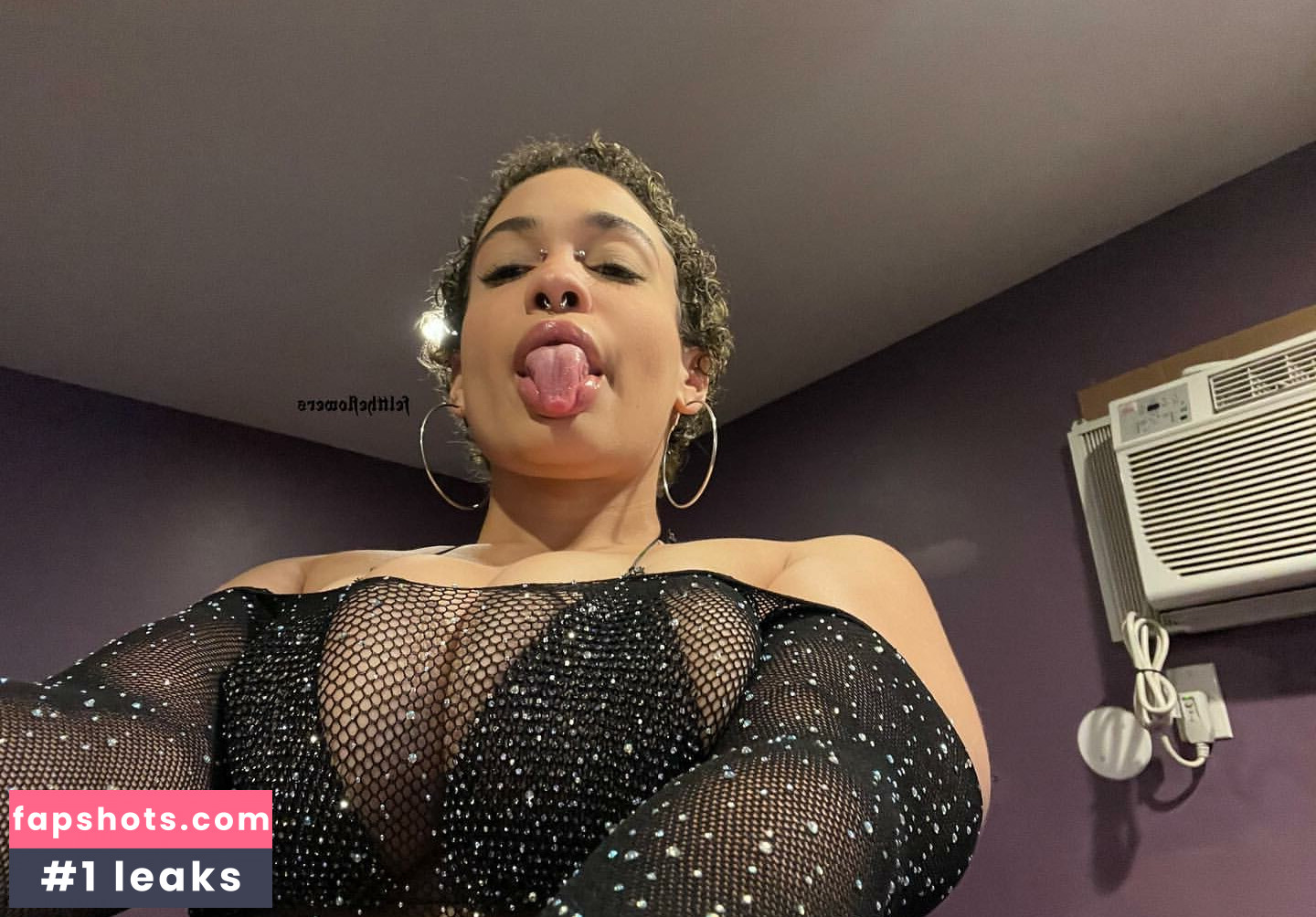 flowers Filtración Desnuda OnlyFans Foto #4 - Fapshots