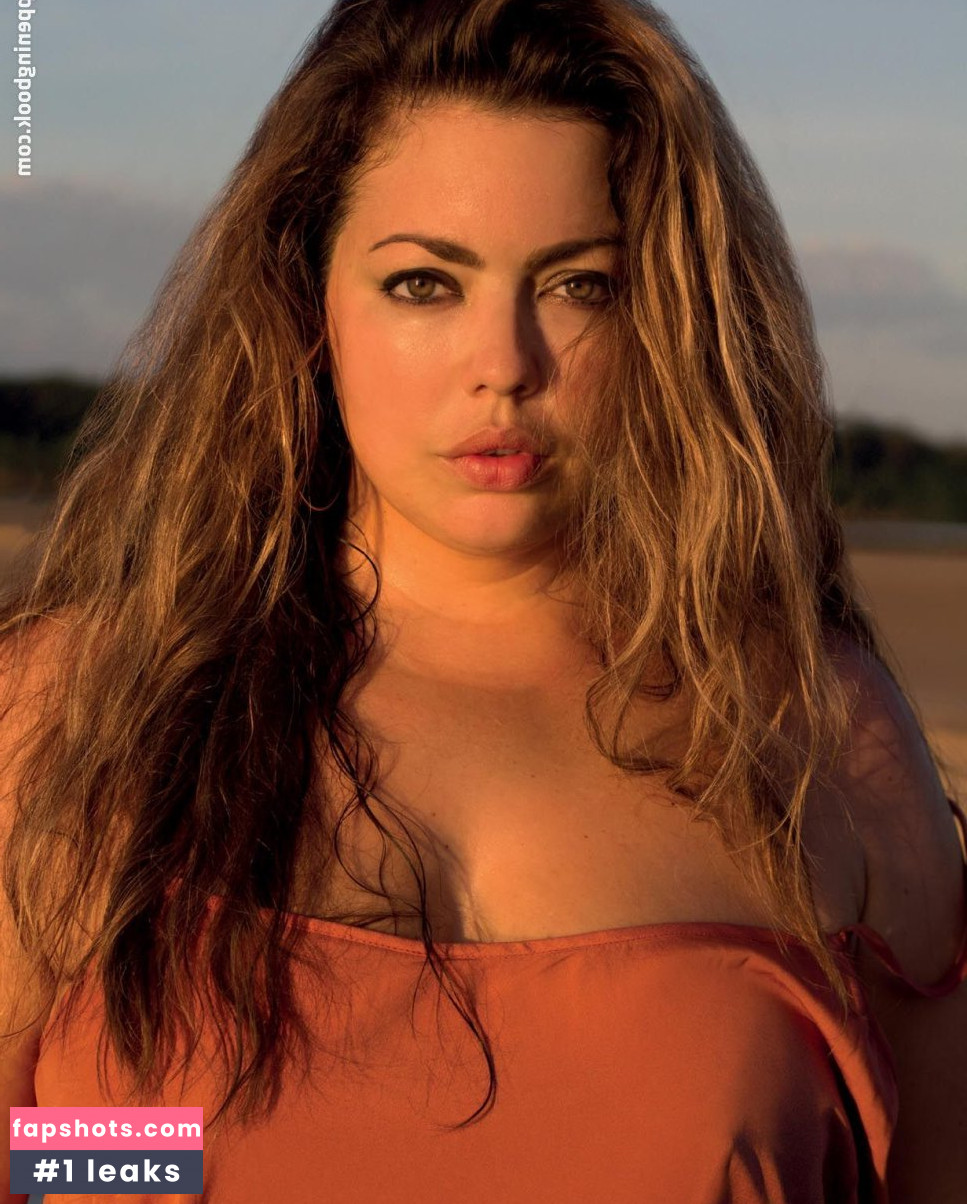 Fluvia Lacerda gallery photo #11