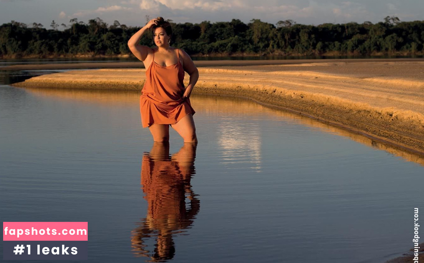 Fluvia Lacerda gallery photo #10