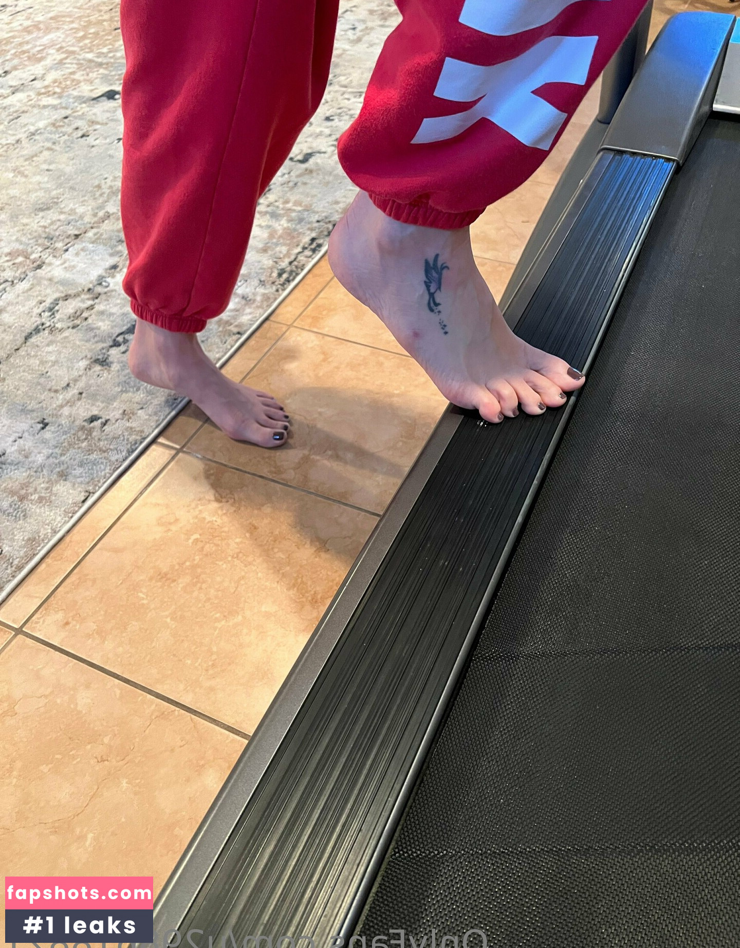 footgoddessmacie gallery photo #7