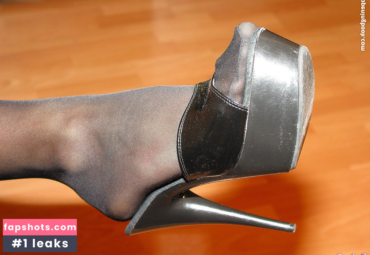 Footlovegirls Nahé úniky fotek pouze od fanoušků #202 - Fapshots