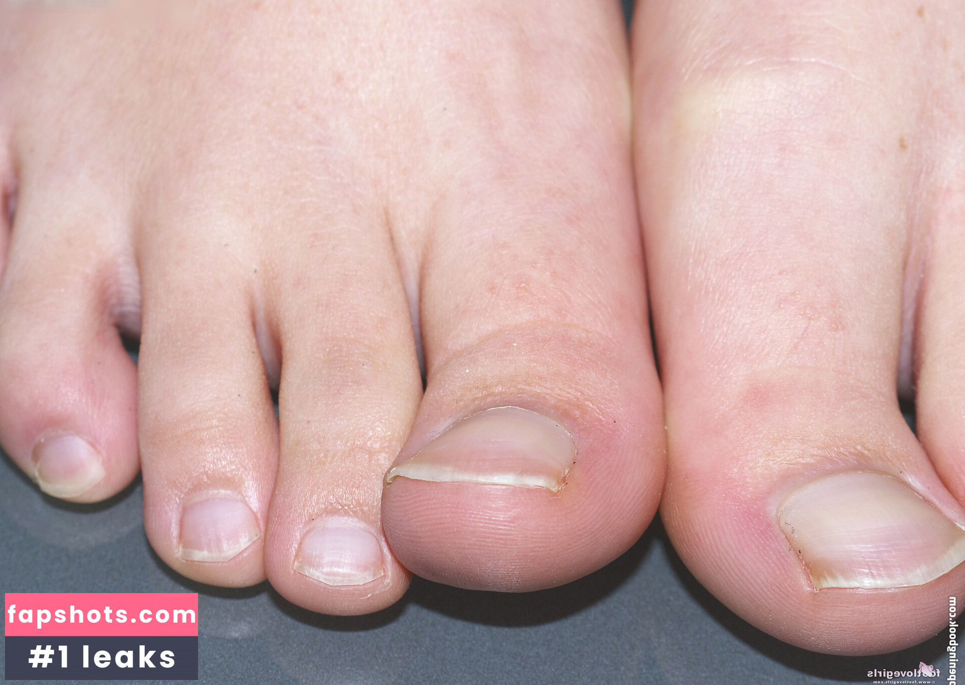 Footlovegirls Nahé úniky fotek pouze od fanoušků #437 - Fapshots