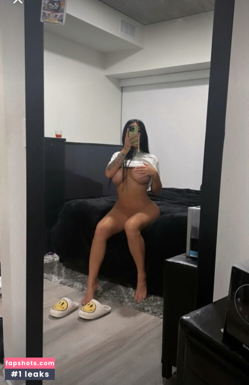 fordisplayonly Nude Leaks OnlyFans - Fapshots