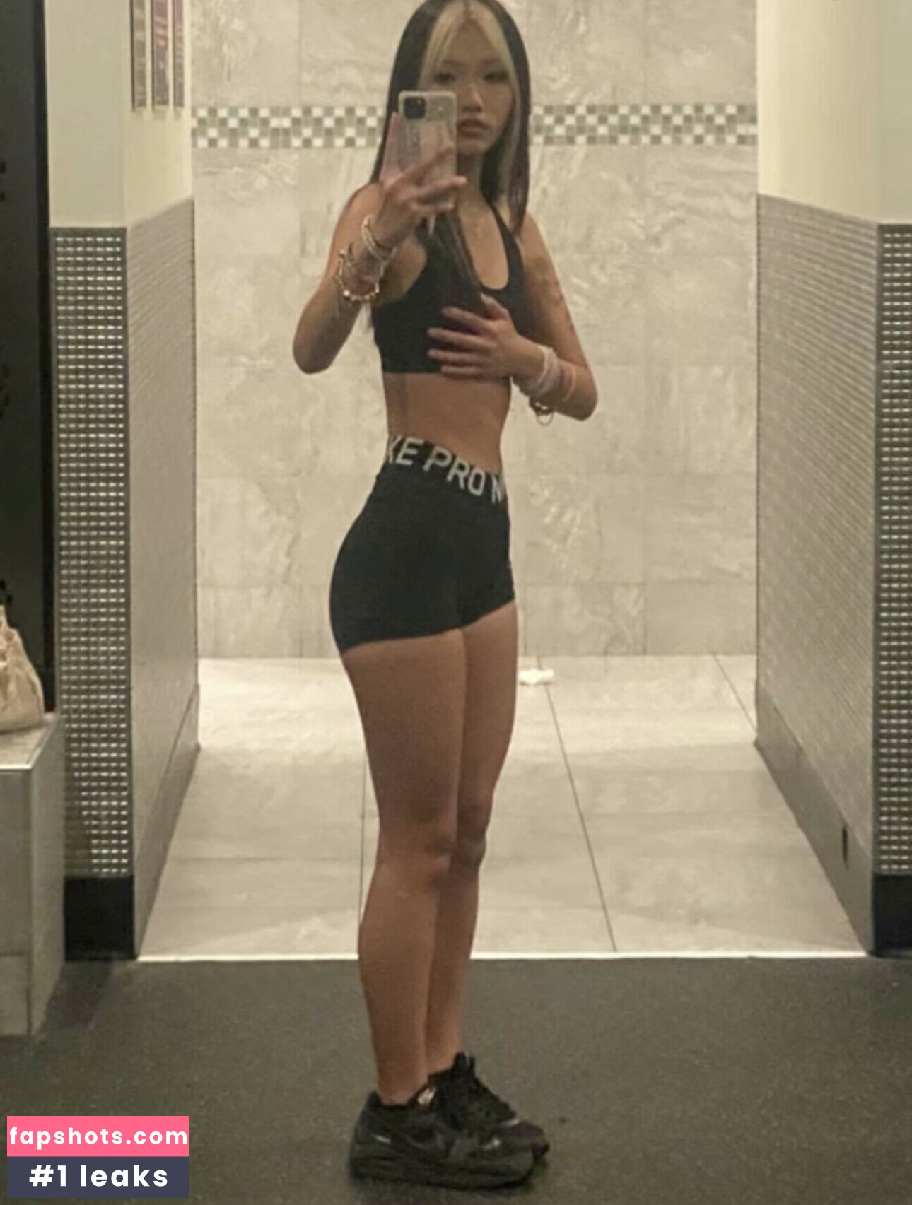 Foreign.bich gallery photo #13