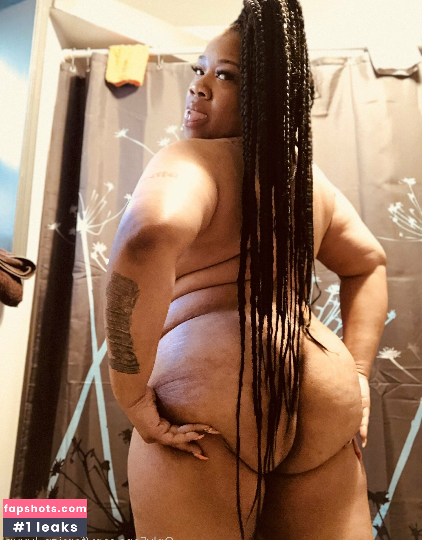 foreign_luxury gallery photo #29