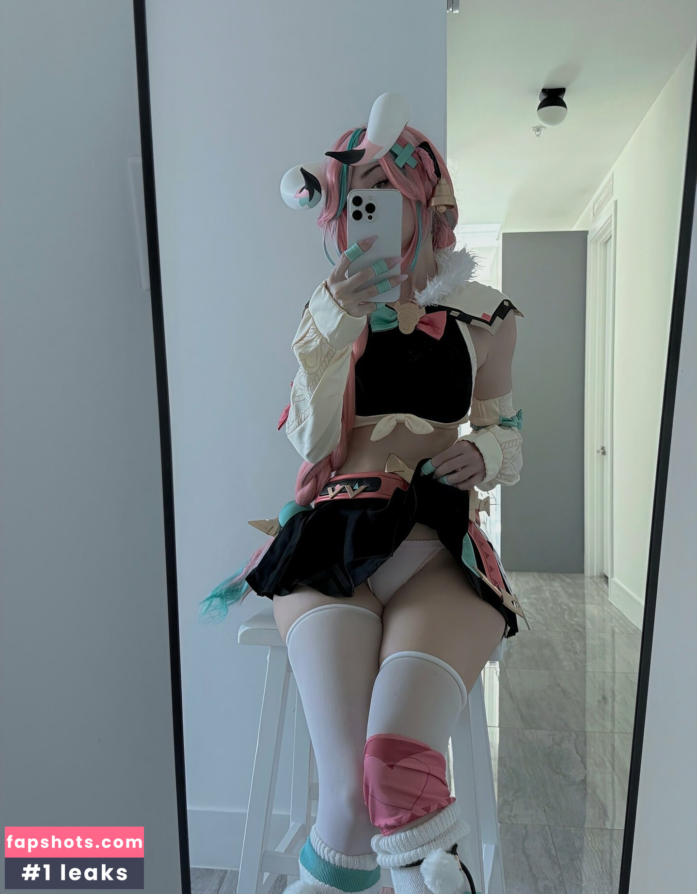 foreplay gallery photo #4