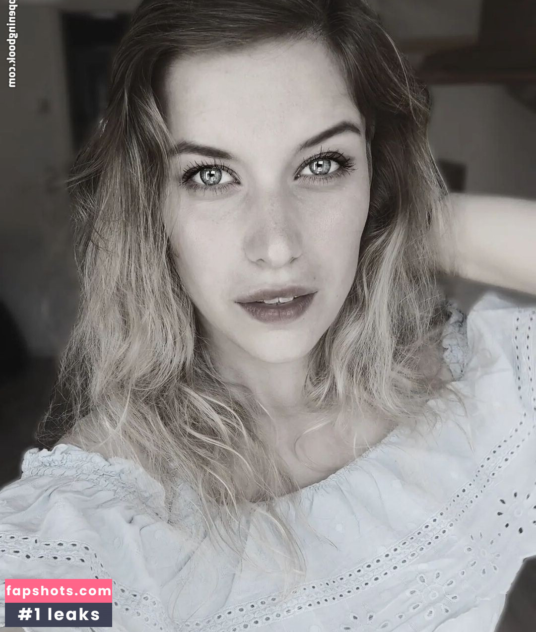 FormulaLena gallery photo #35