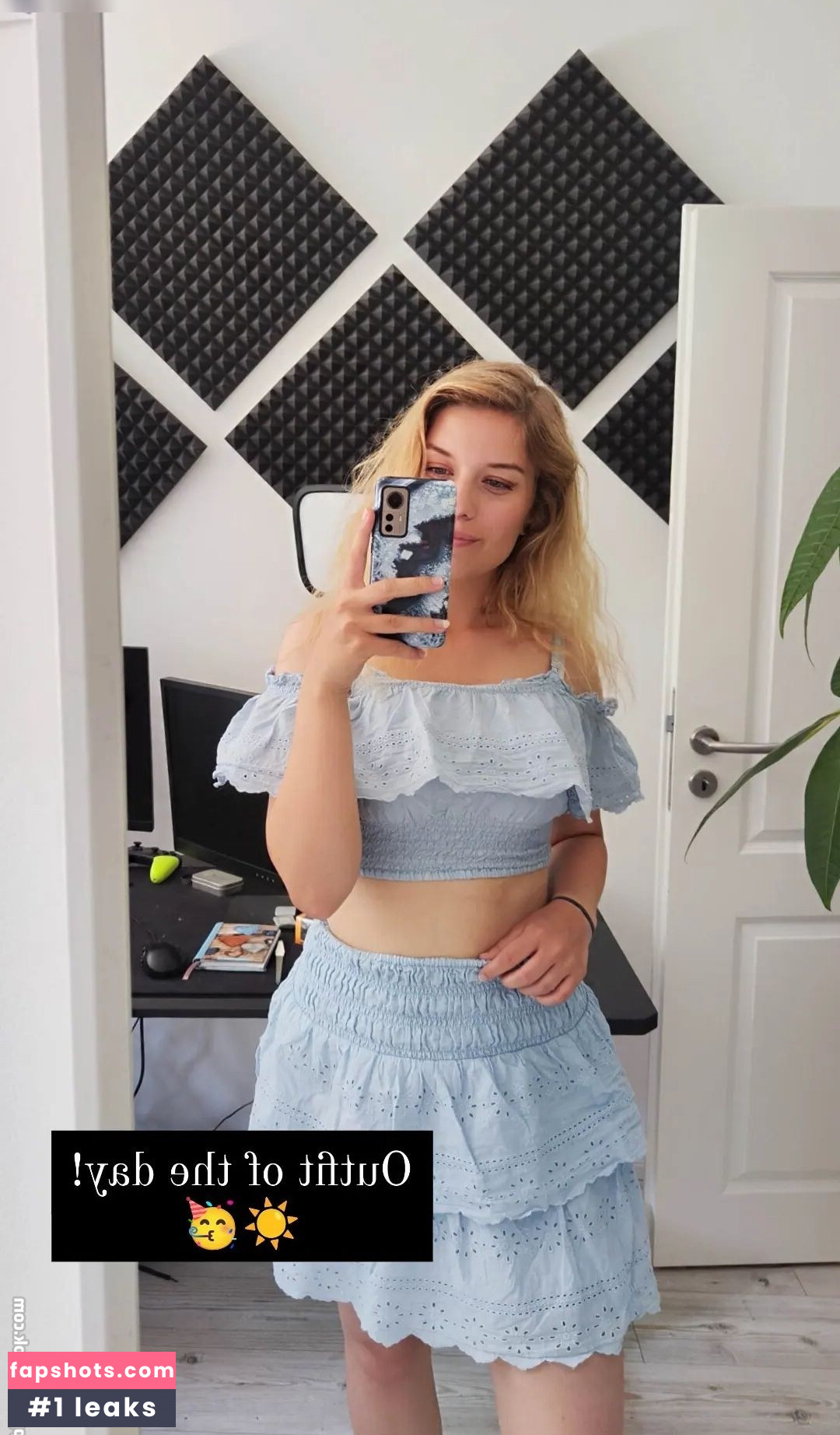 FormulaLena gallery photo #41