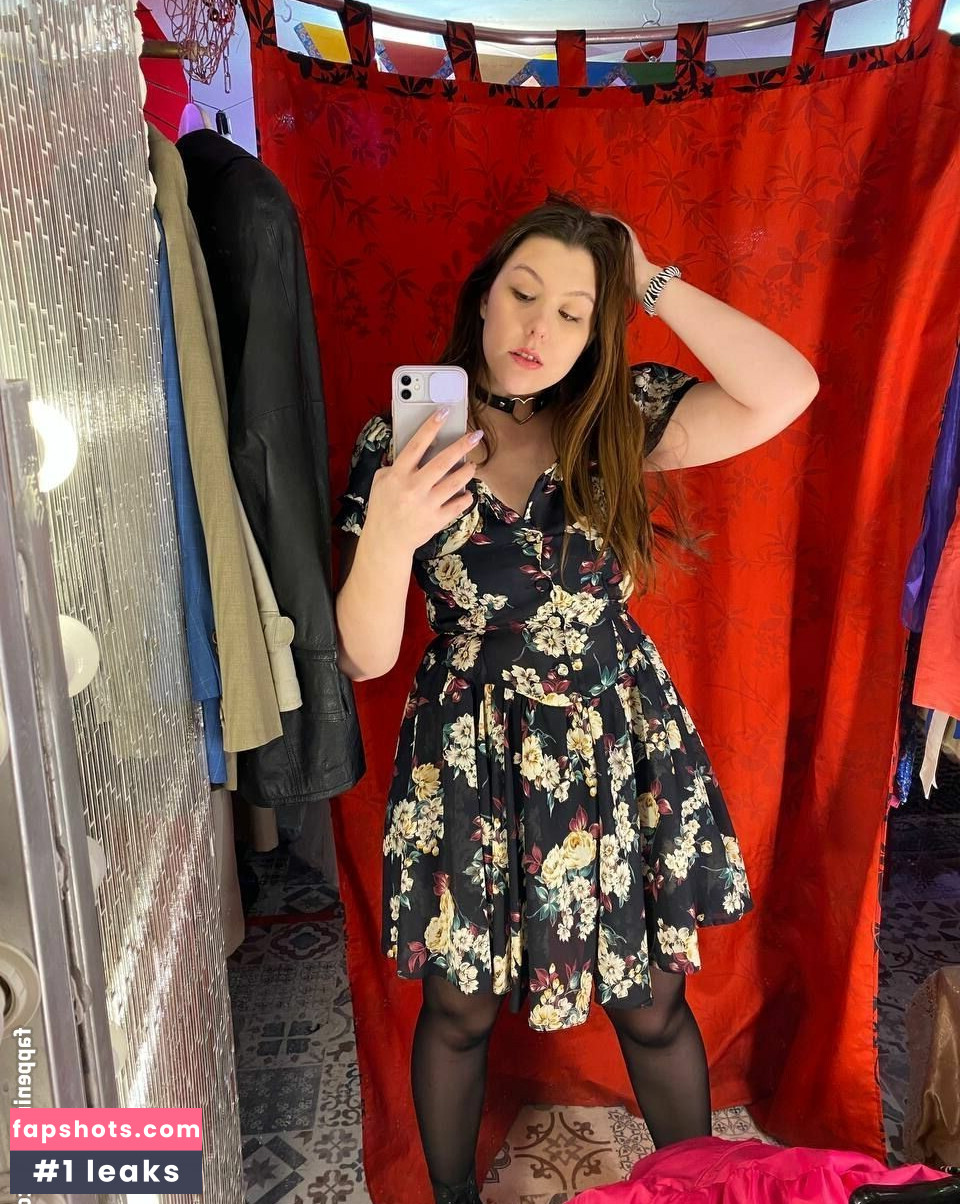 fortune_fatale gallery photo #2