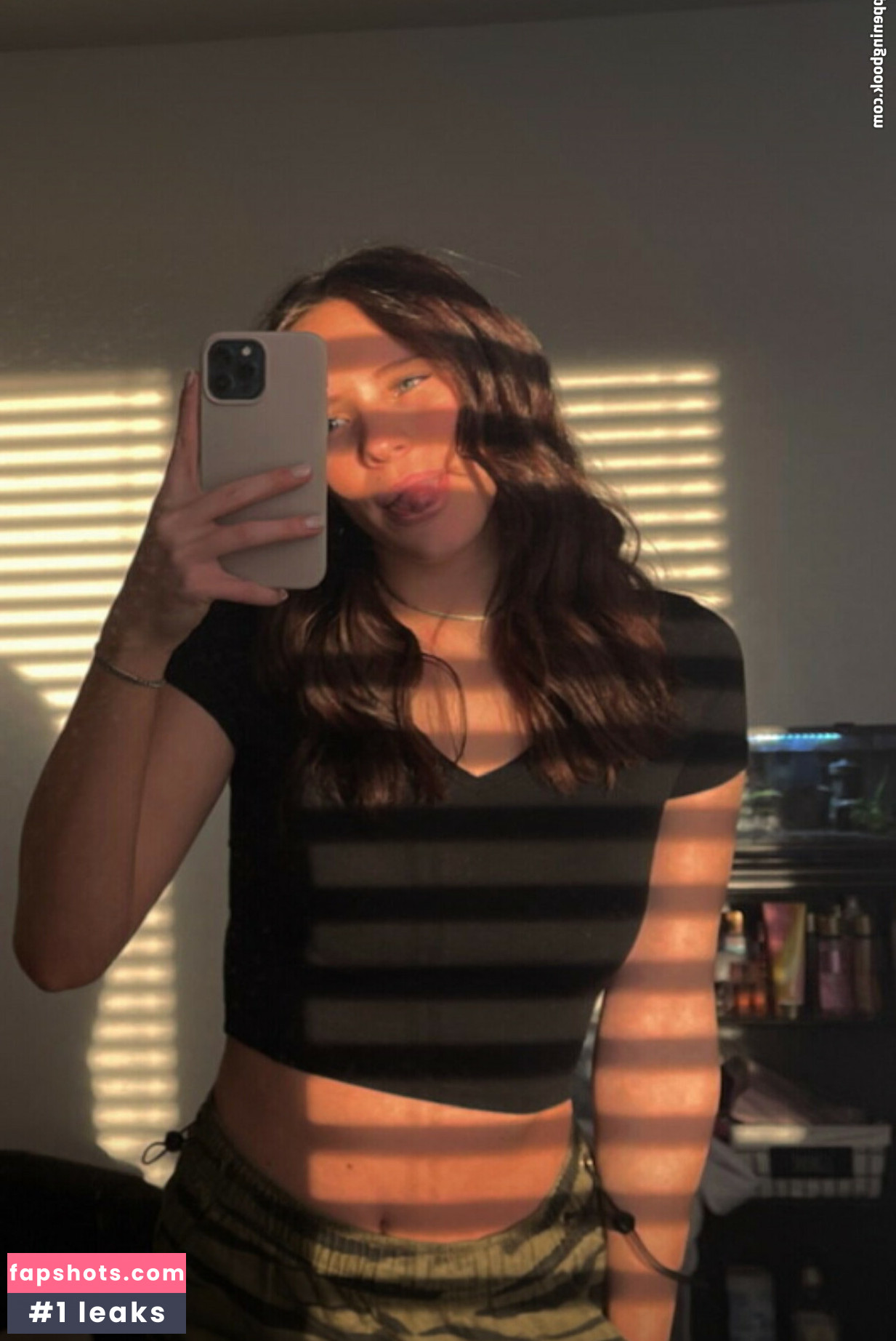 Forum for the beautiful Emmie Johnson gallery photo #17