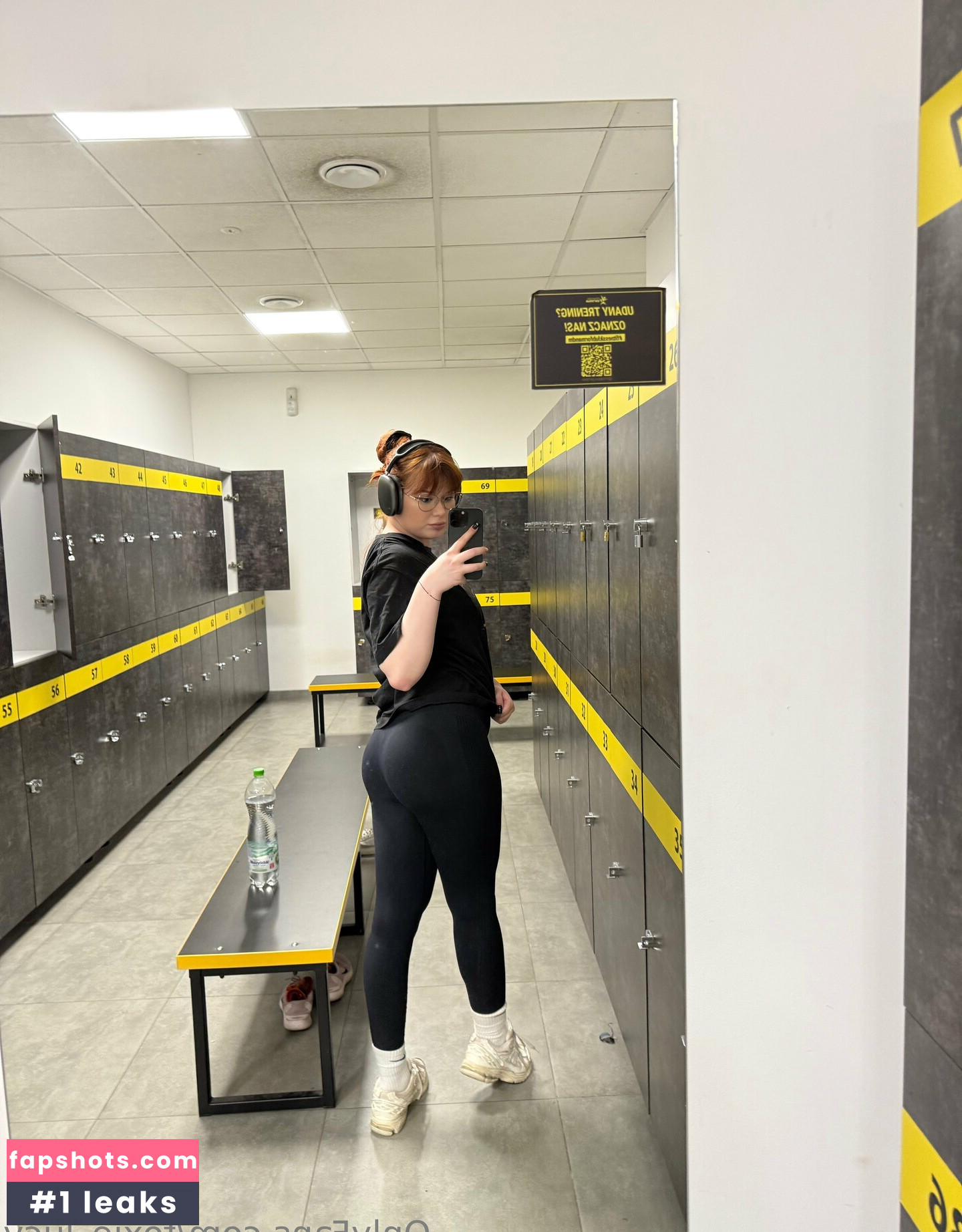 foxie_lucy gallery photo #2