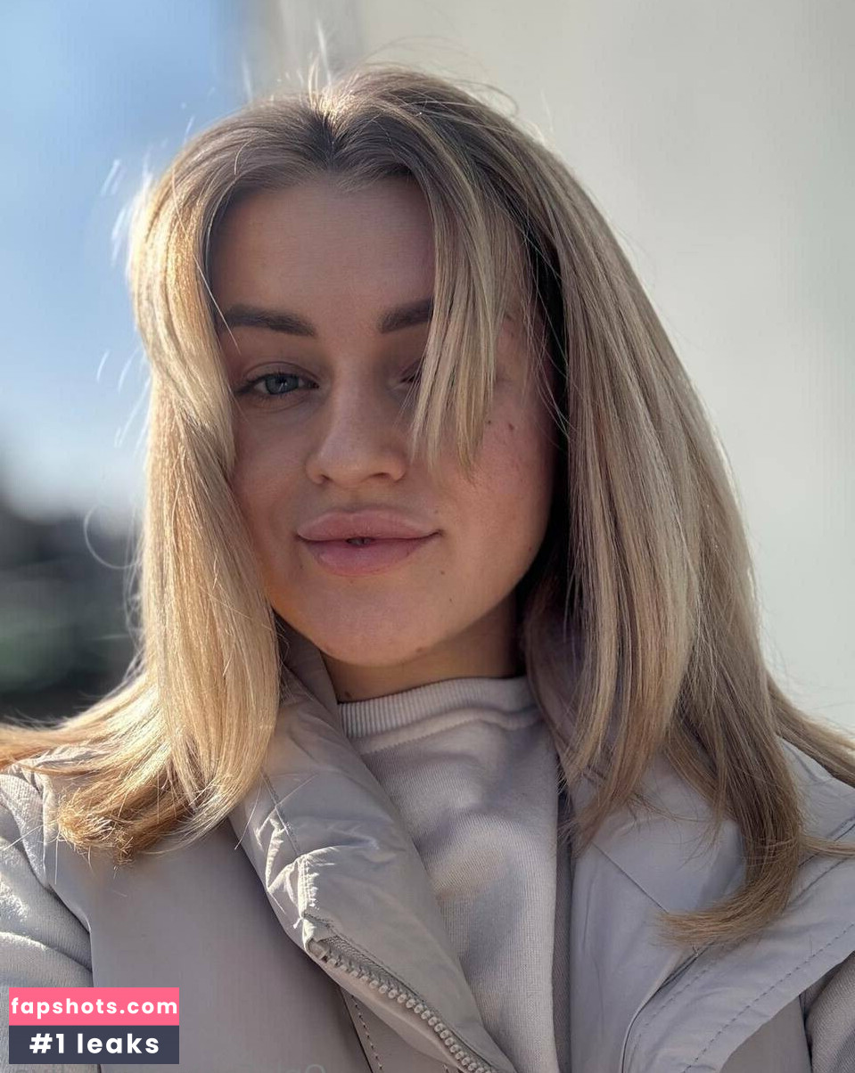 foxy_lily gallery photo #13