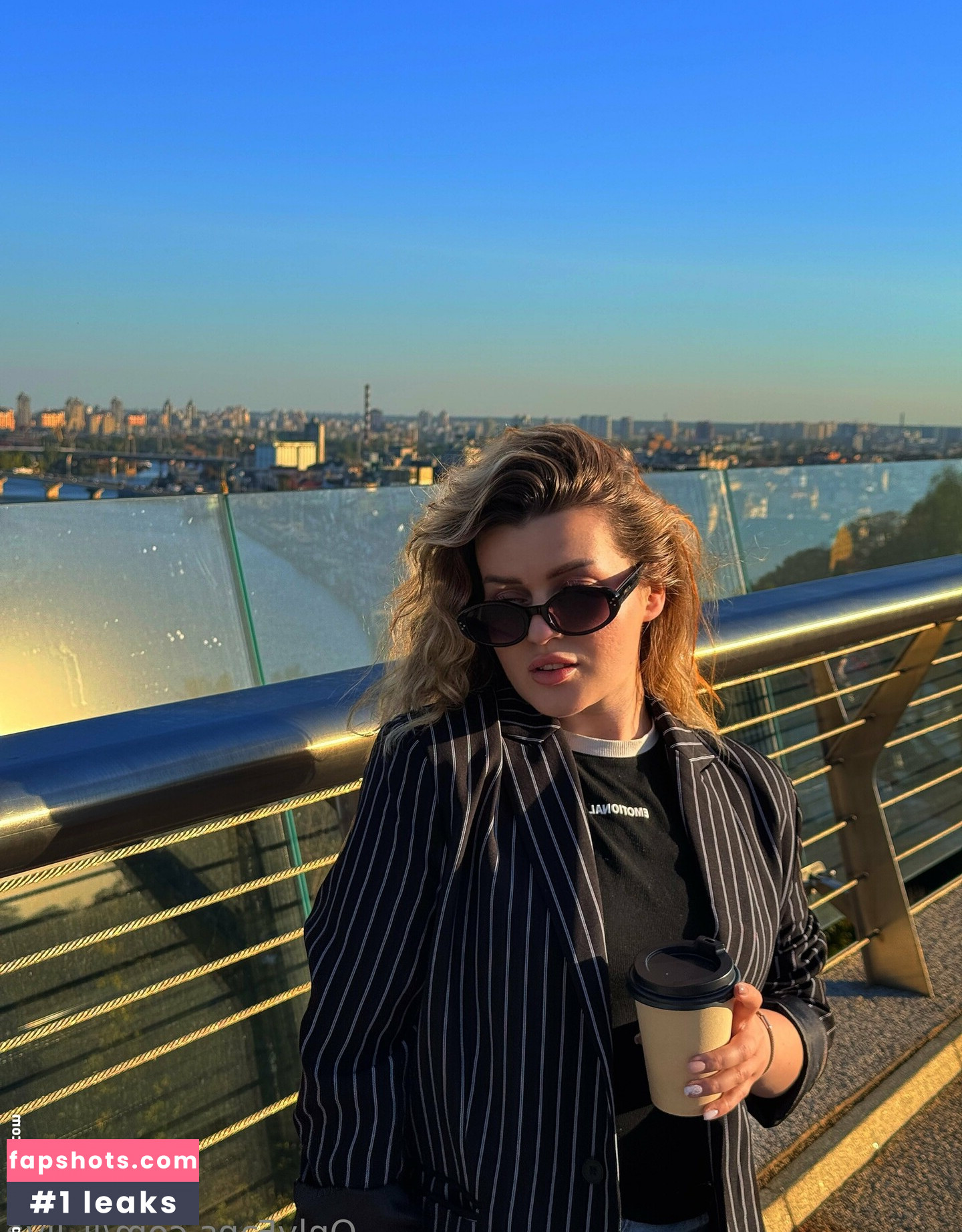 foxy_lily gallery photo #17