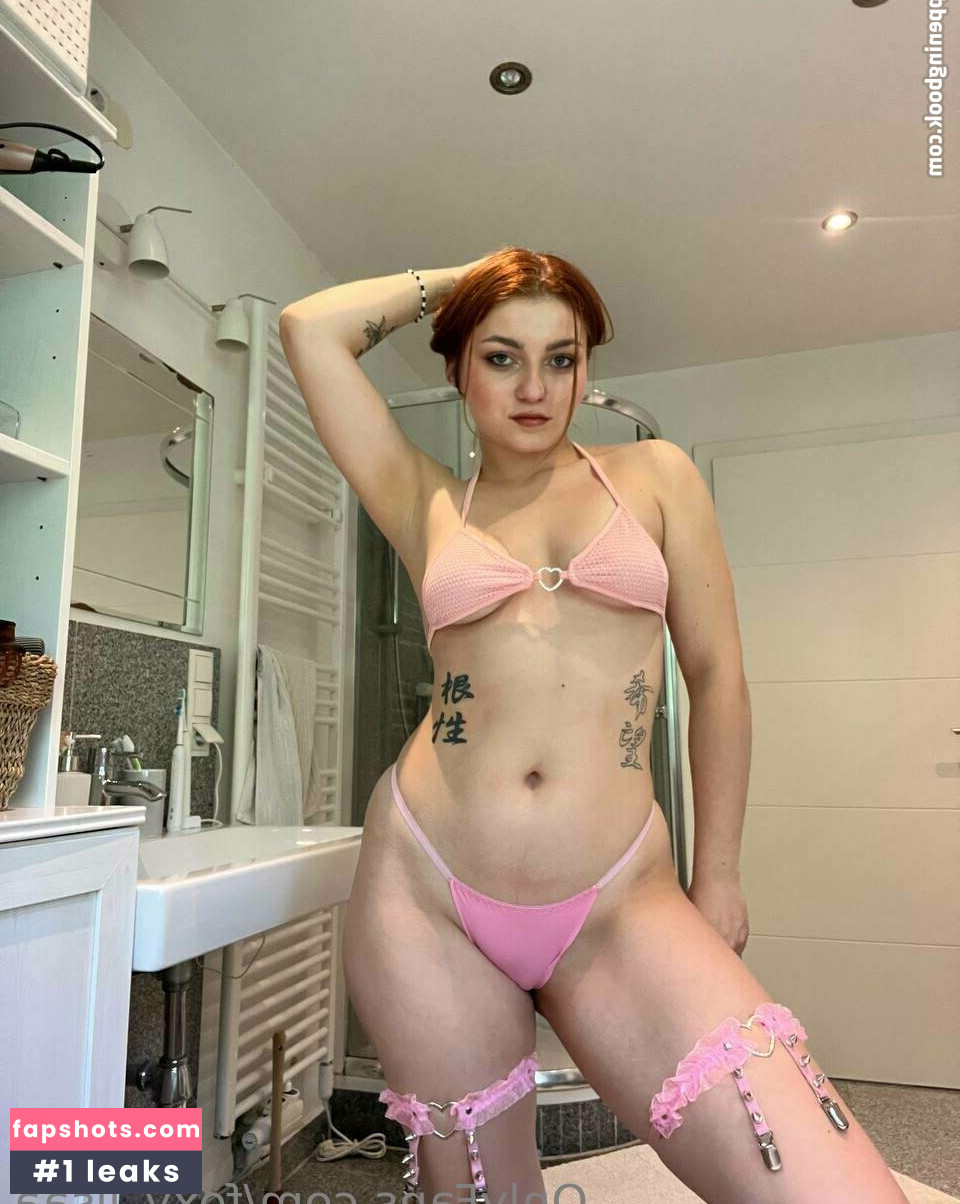 foxy_lisaa gallery photo #24