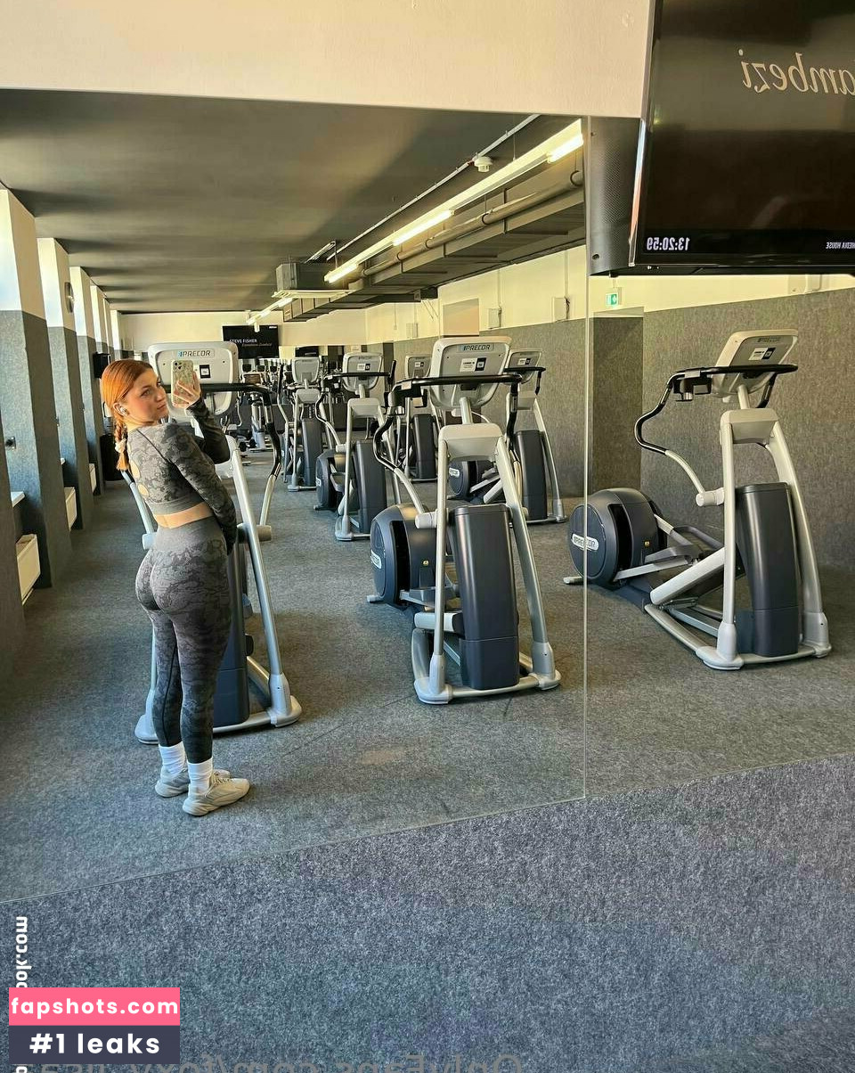 foxy_lisaa gallery photo #8