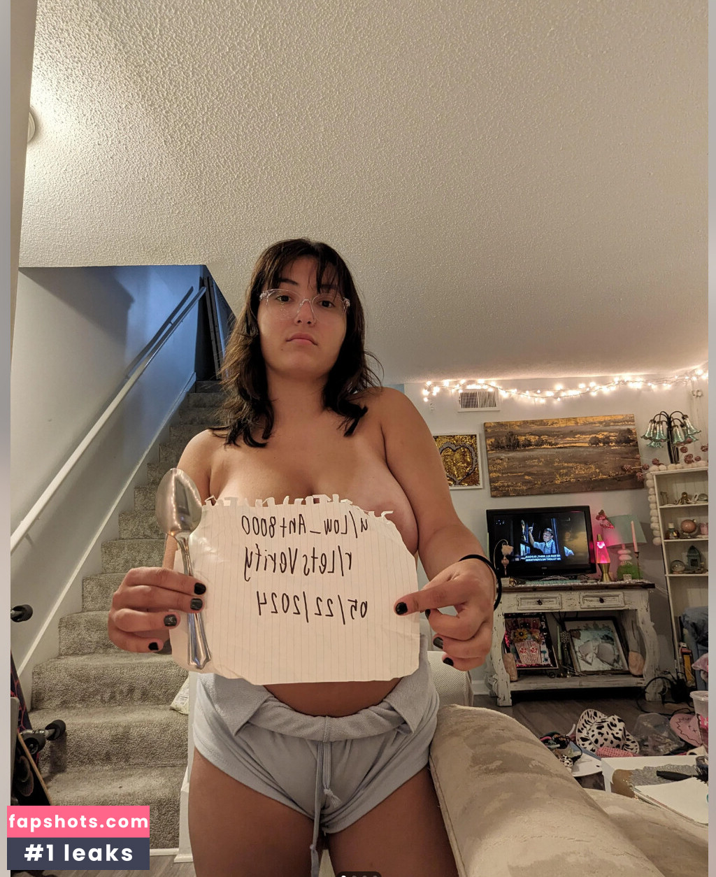 Foxybbgirl nude babe gallery