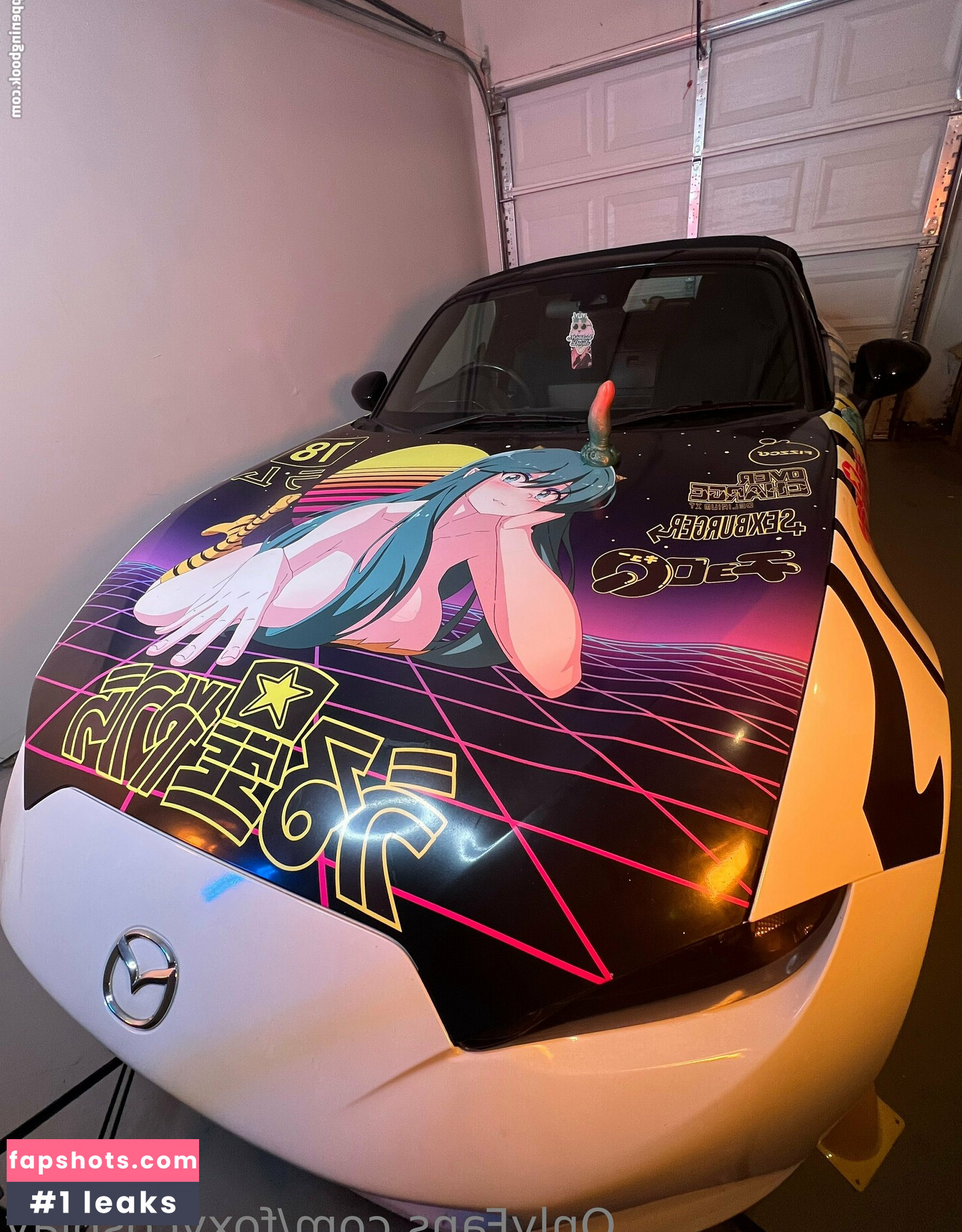 FoxyCosplay gallery photo #33