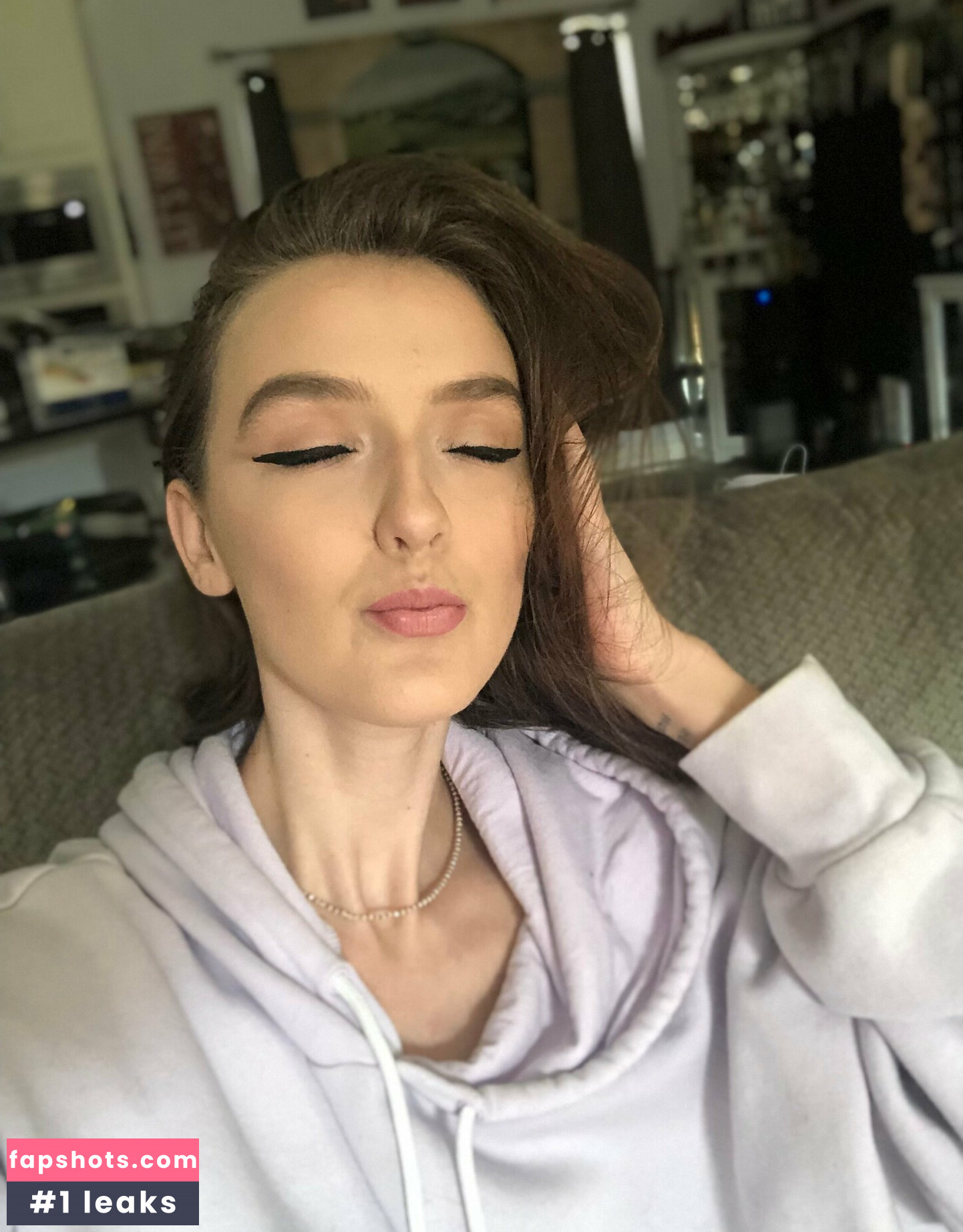 foxyopheliaa gallery photo #27