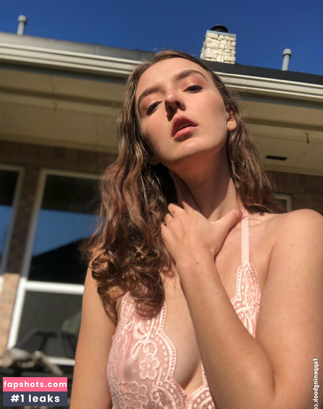 foxyopheliaa nude babe gallery