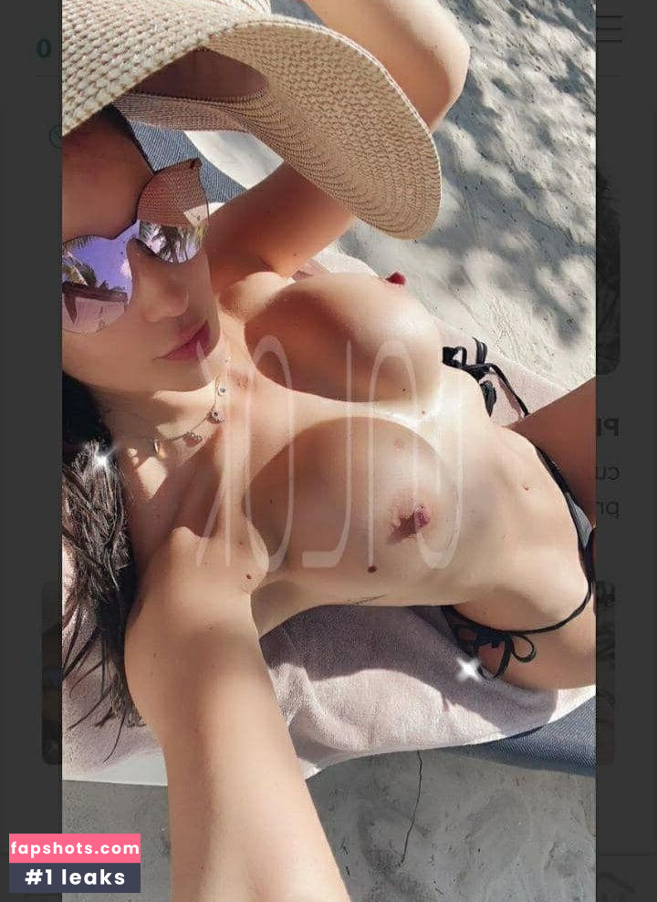 Fran Undurraga gallery photo #22