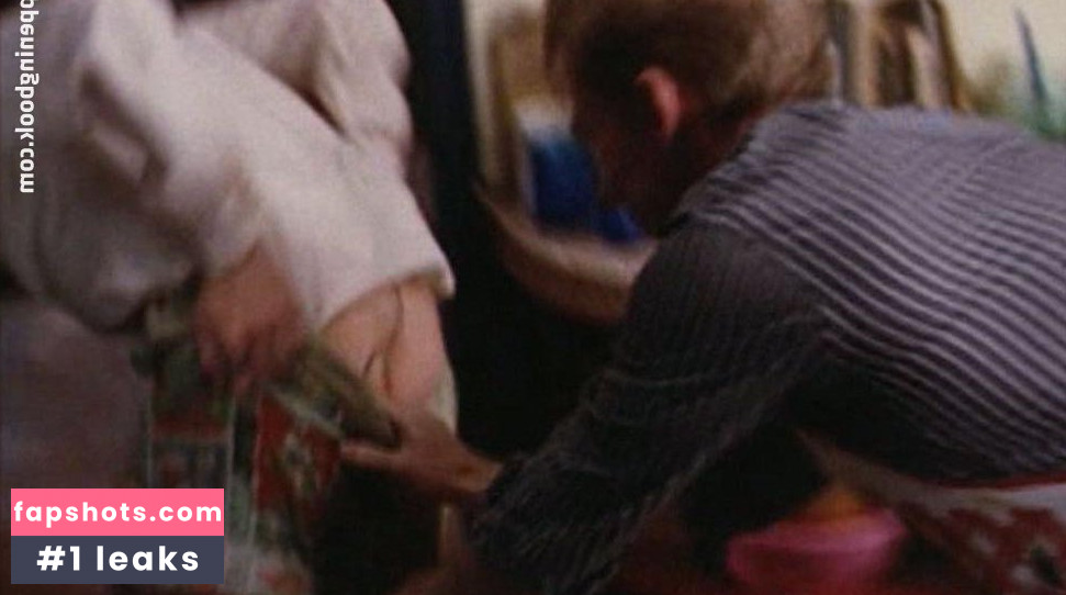 Frances O'Connor gallery photo #14