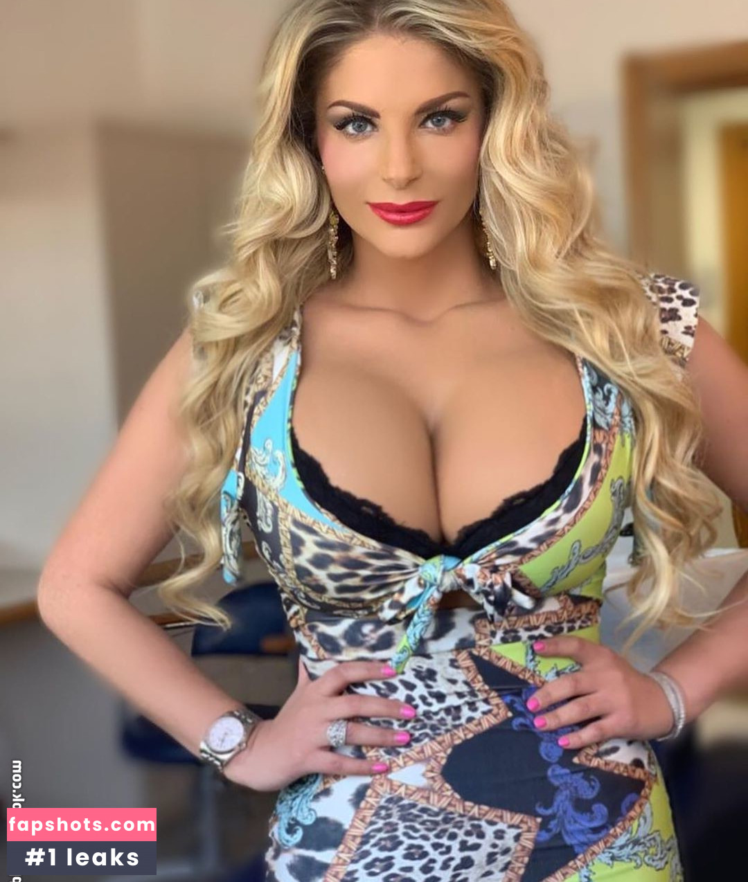 Francesca Cipriani gallery photo #25