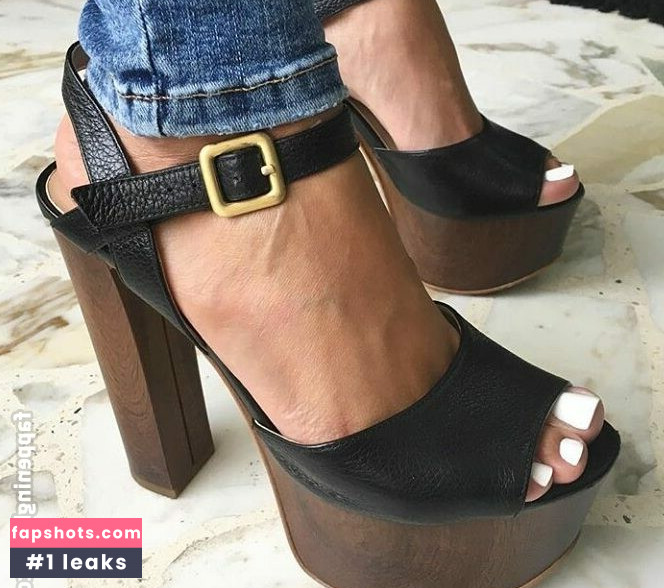 Francesca_feet gallery photo #6