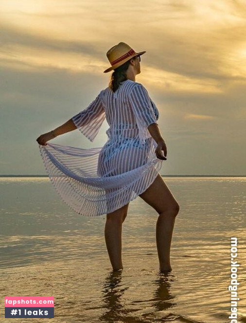 Francieli gallery photo #4