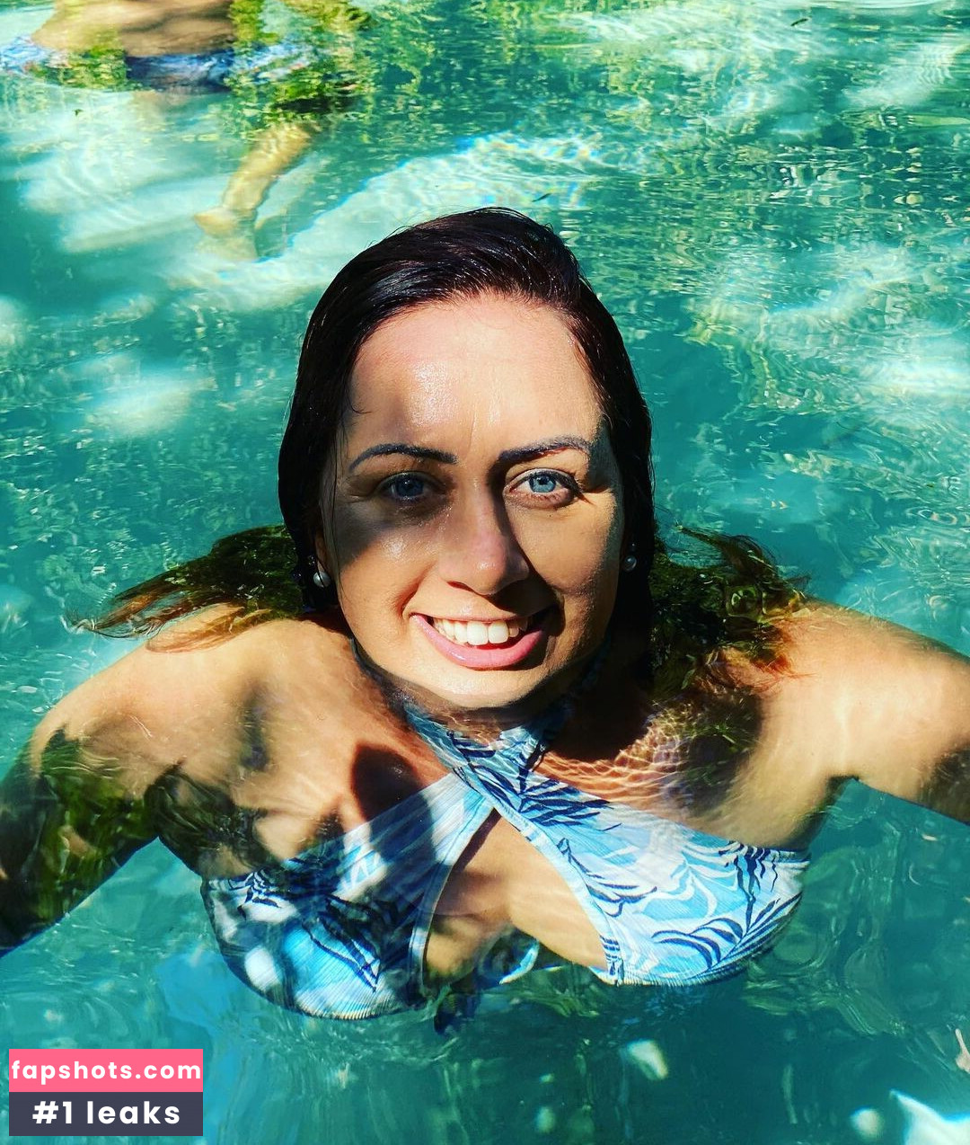 Francieli gallery photo #9