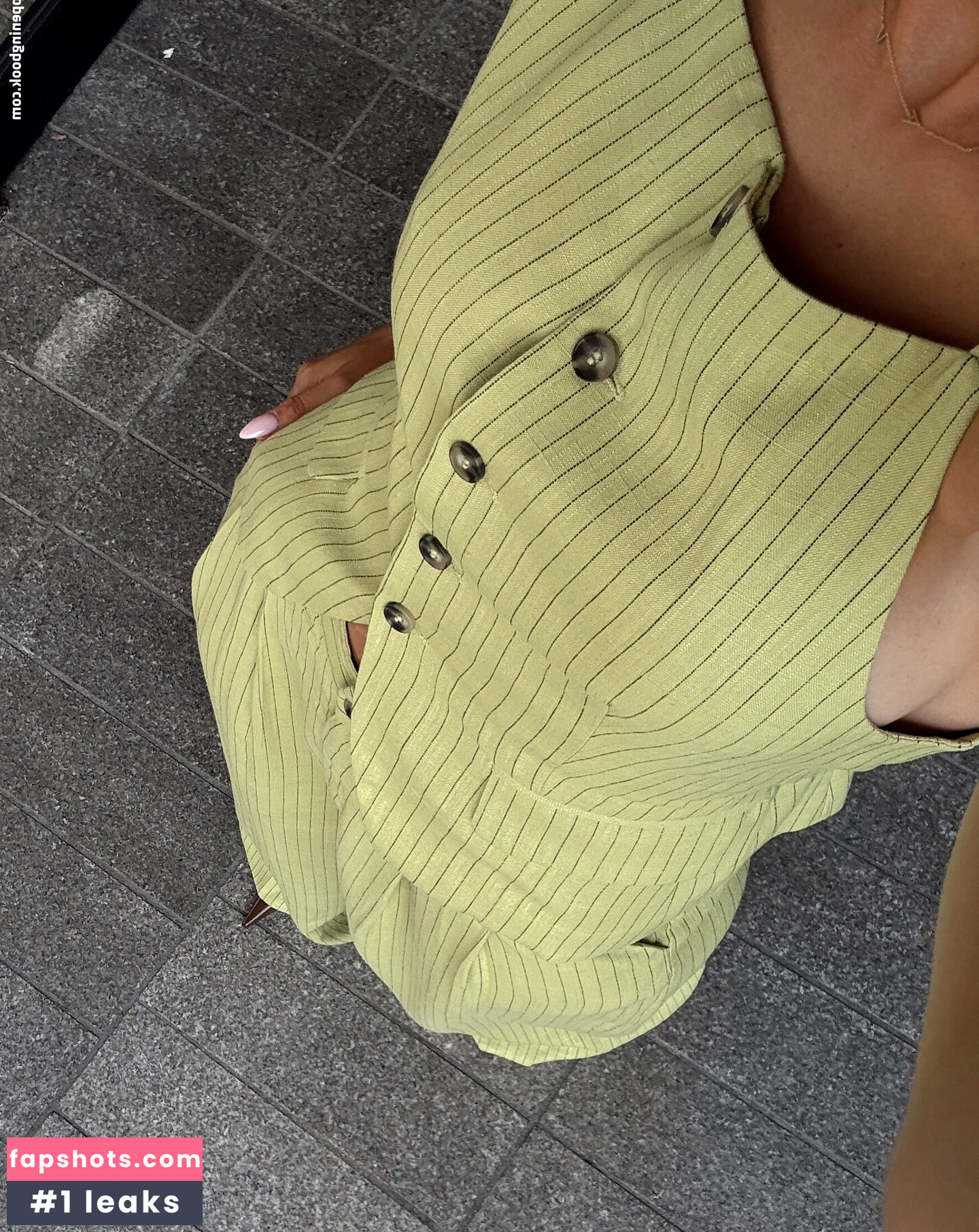 Frankie Bridge gallery photo #101